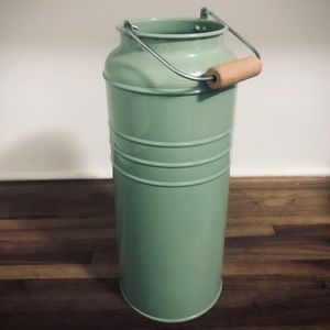 Home Decor - Vintage-style Tin - Green 10.75”